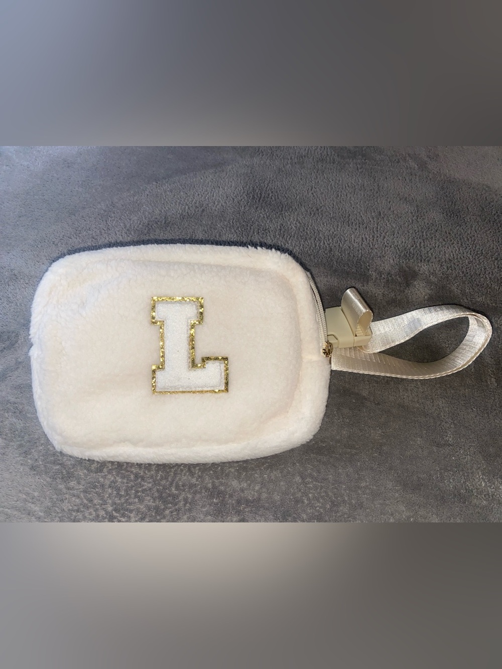 Sherpa Initial “L” Belt Bag Fanny Pack / crossbody NWT - Picture 1 of 13
